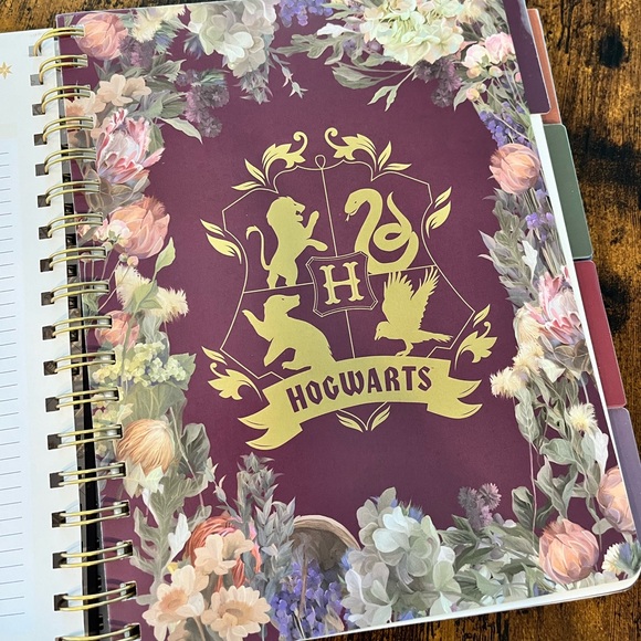 ⚡️NEW - Insights 12-Month Undated Planner Harry Potter Hogwarts - Picture 6 of 13